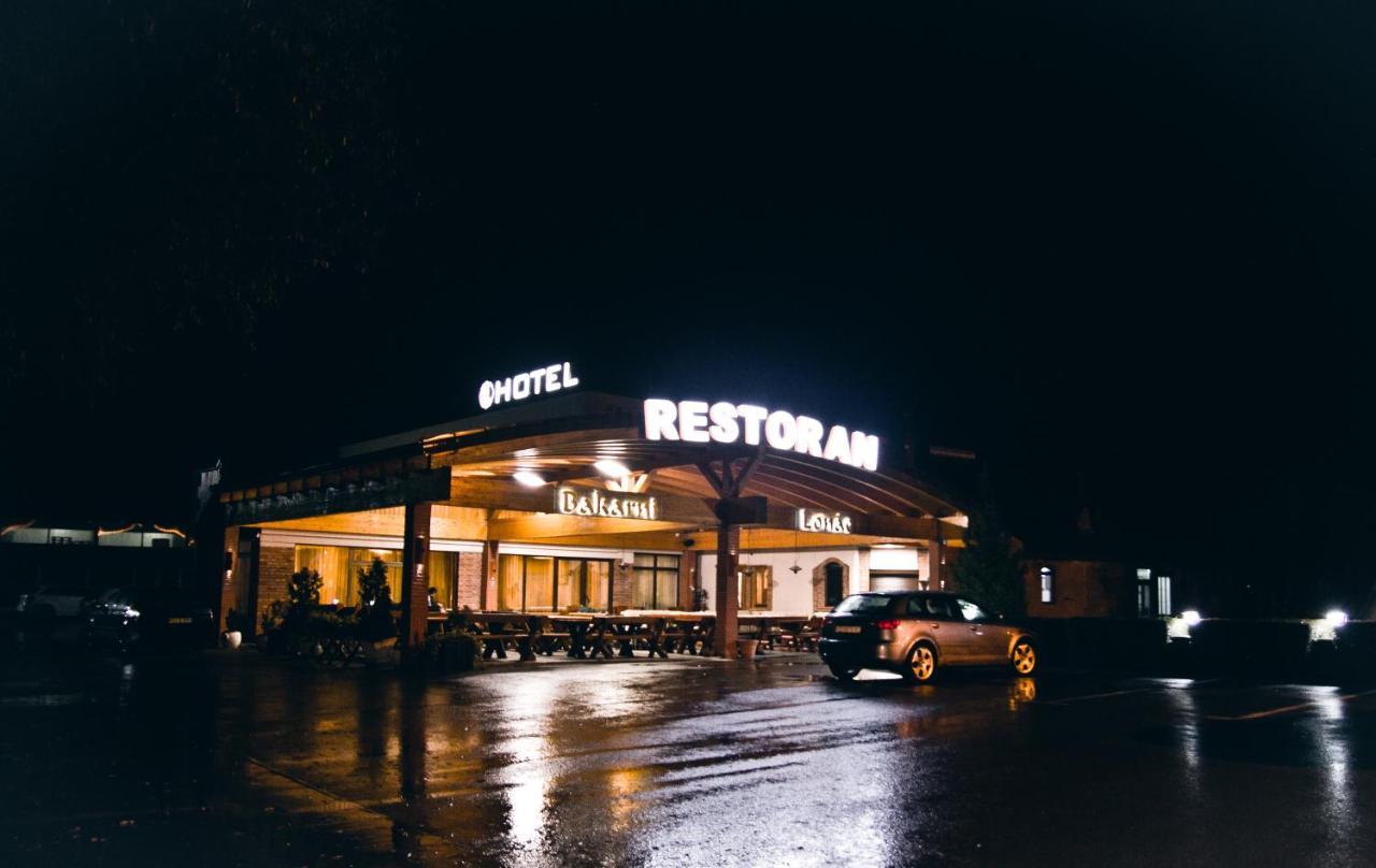 Arena Bakarni Hotel Brcko Exterior photo